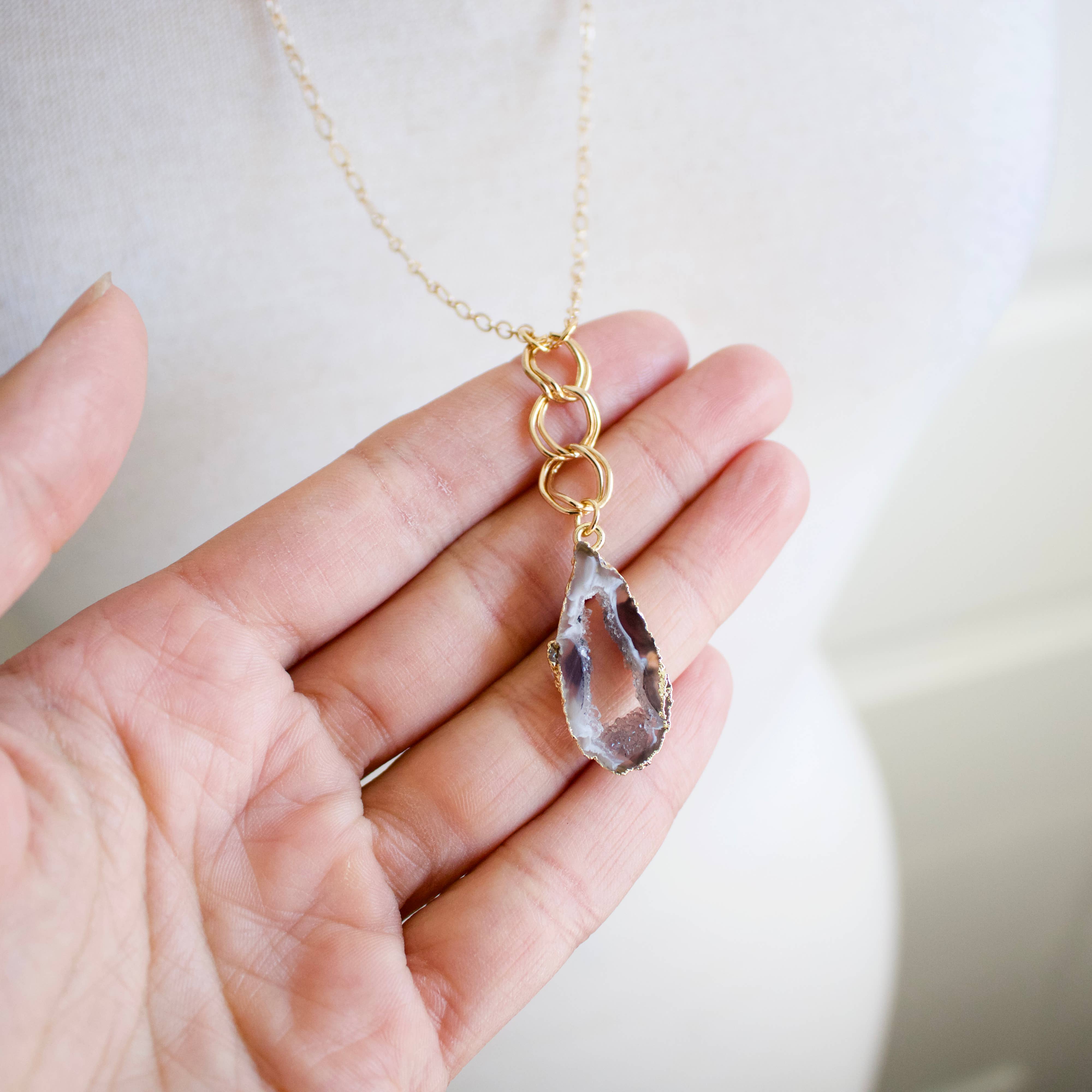 TISH jewelry - Tess Agate Slice Necklace