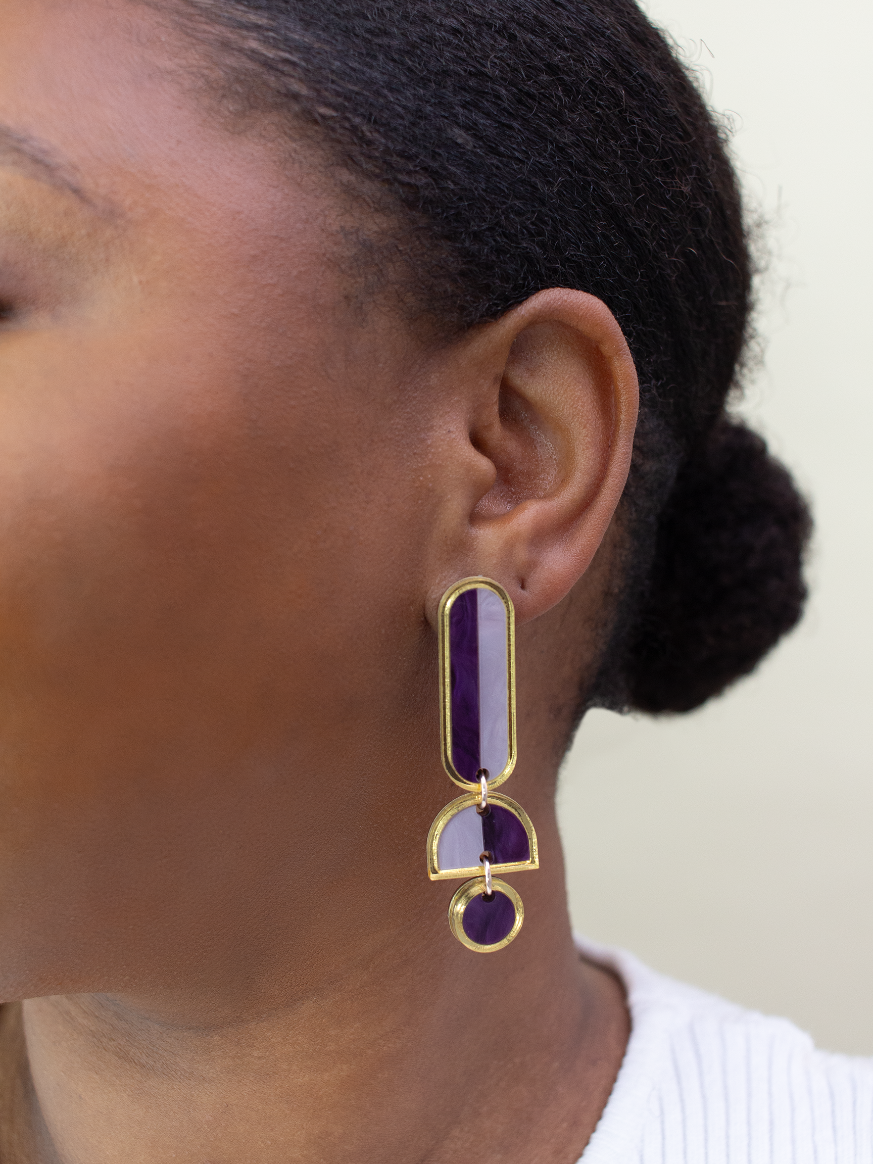 Moon-Seed - Lanie - Purple Gold Acrylic Dangle Statement Earrings