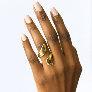 Ecodunia - Open Wrap Initial Ring for Women - Kivuli
